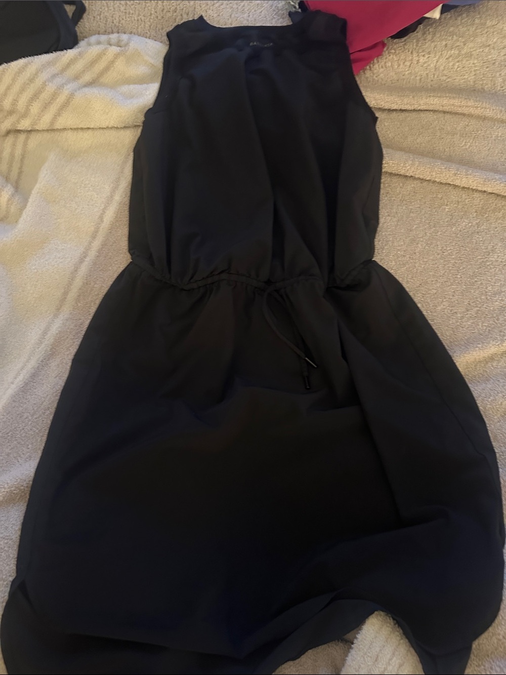 Athleta Black XS conch waist dress. EUC